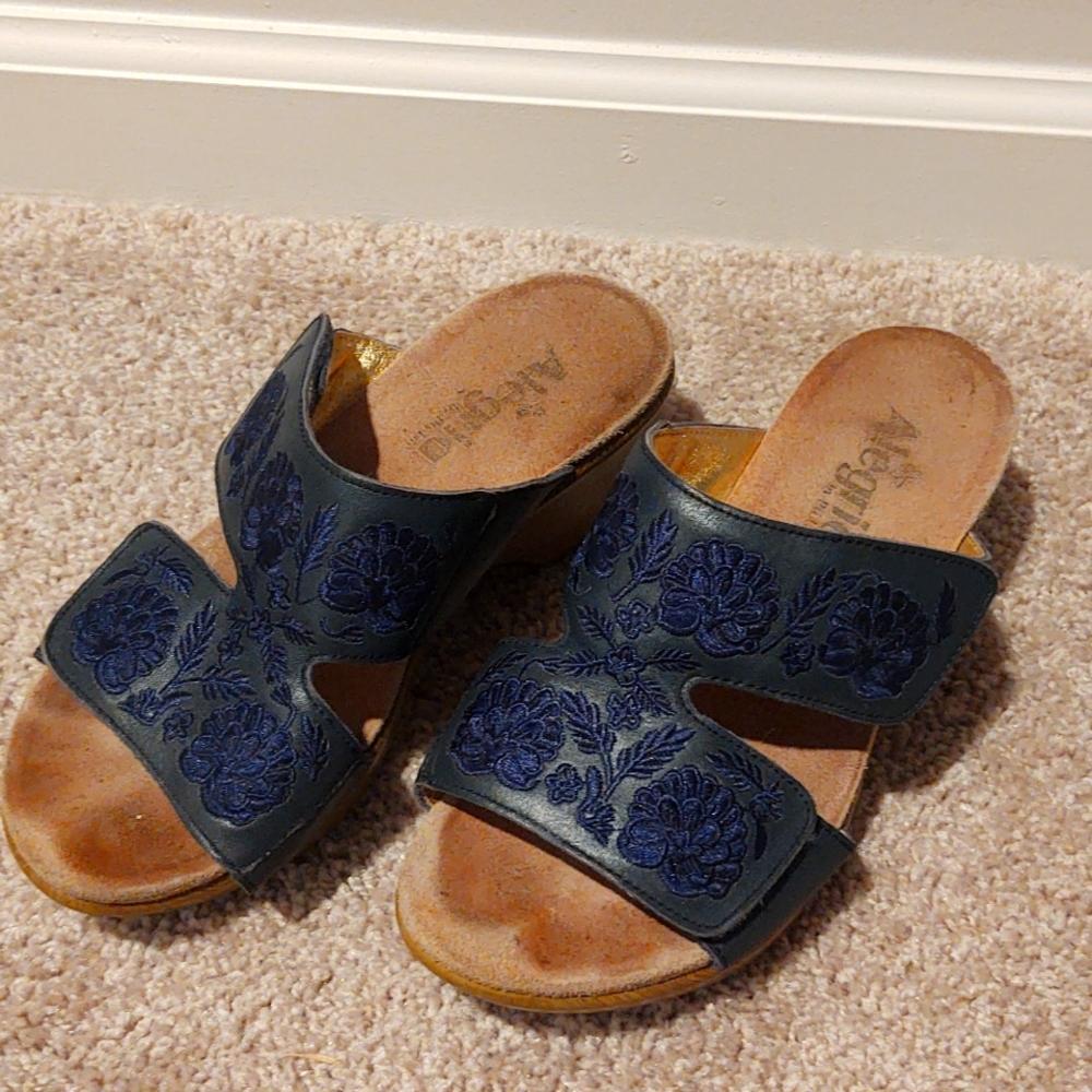 Alegria navy blue sandals with floral motif
